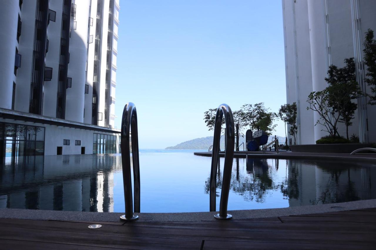 The Shore By Homesuite' Kota Kinabalu Esterno foto